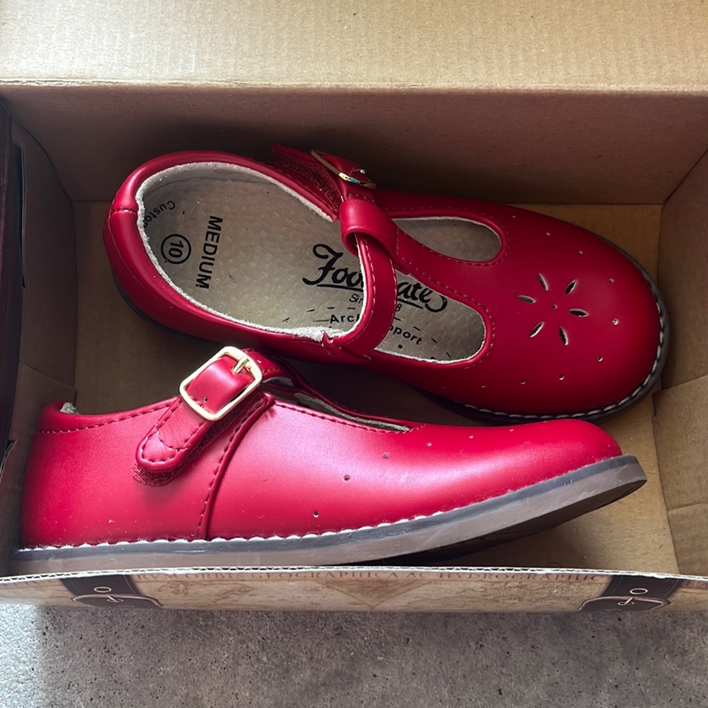 Red Footmate Mary Jane shoe size 10